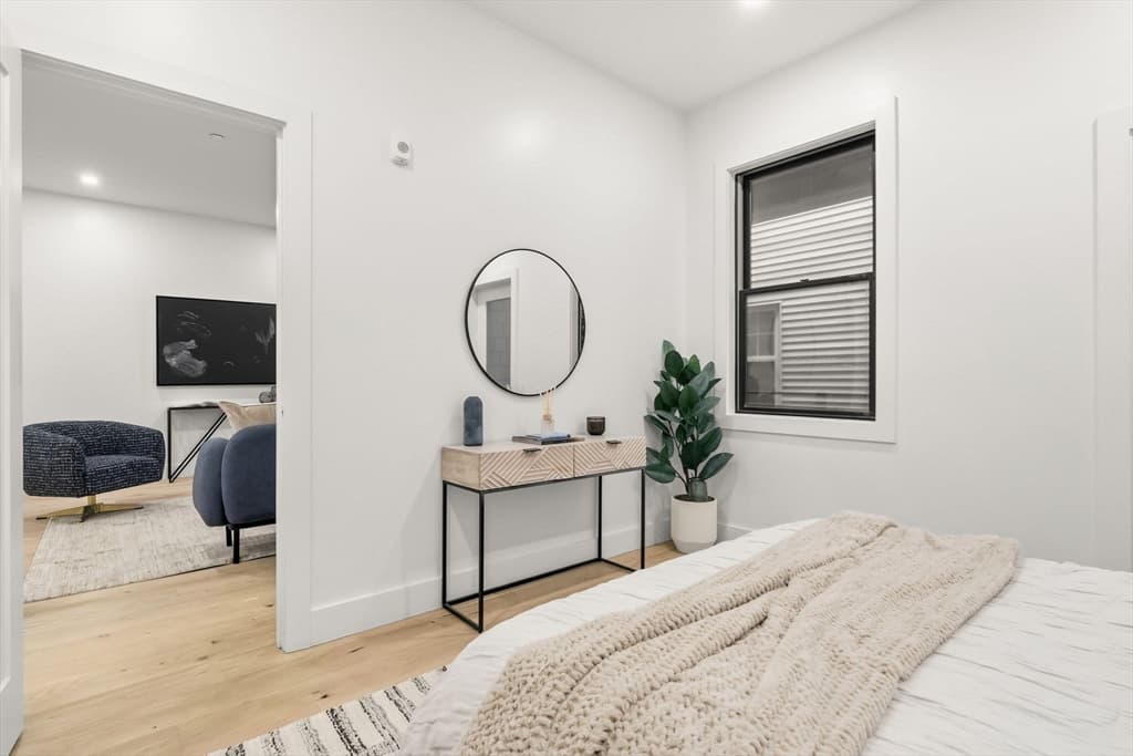 Condominium at 47 Condor # 202A, Boston MA 02128, Boston, photo 14 of 17