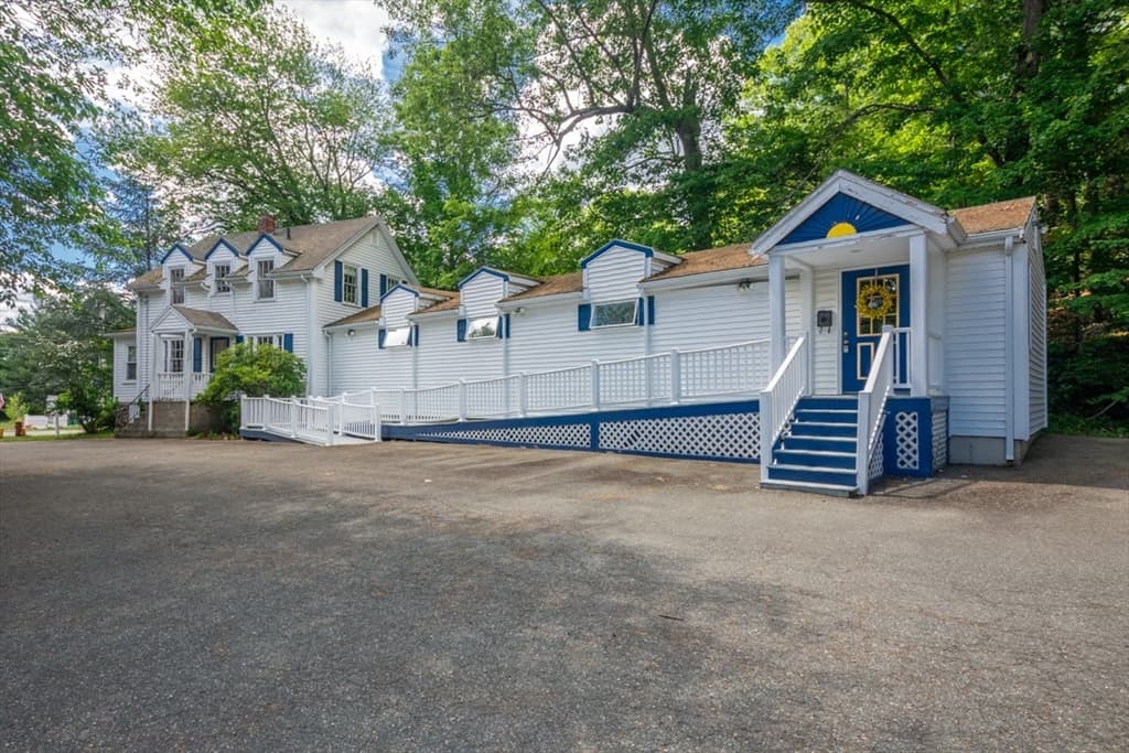521 Walpole St, Norwood MA 02062 photo 3