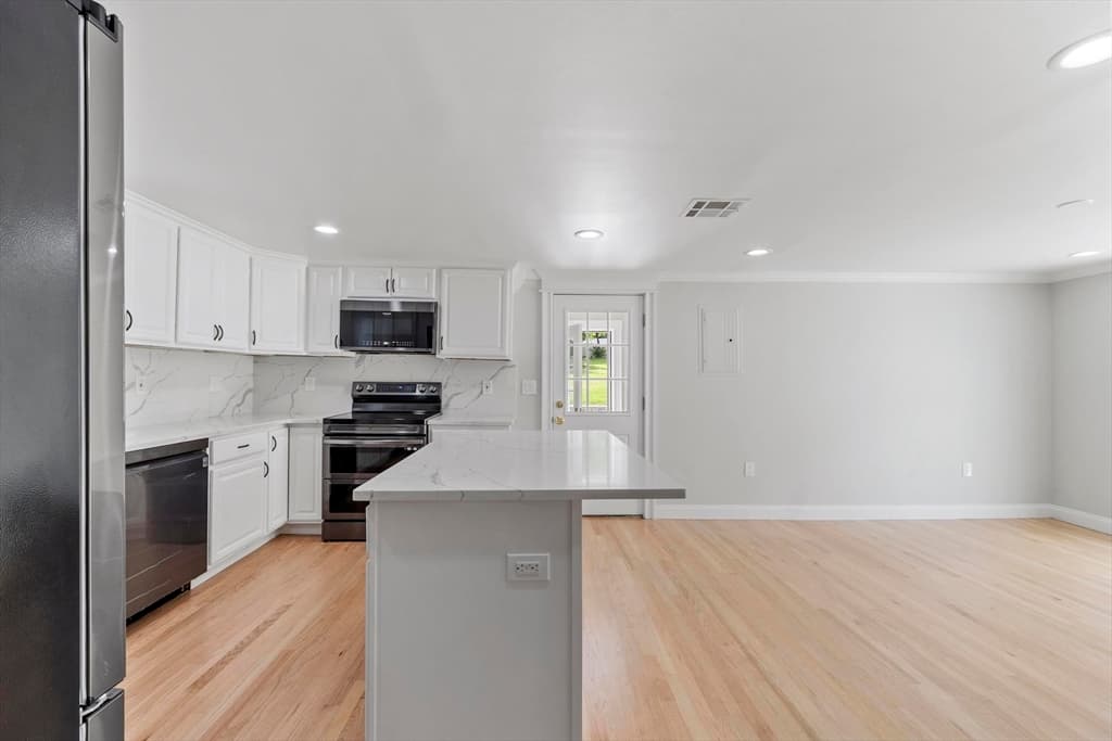 Single Family Residence at 92 Hosmer Street, Hudson MA 01749, Hudson, photo 15 of 31