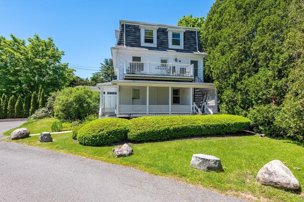 Condominium at 95 E Pleasant St # H, Amherst MA 01002, Amherst, photo 3 of 34