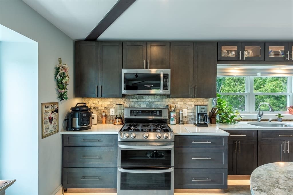 Condominium at 95 E Pleasant St # H, Amherst MA 01002, Amherst, photo 9 of 34
