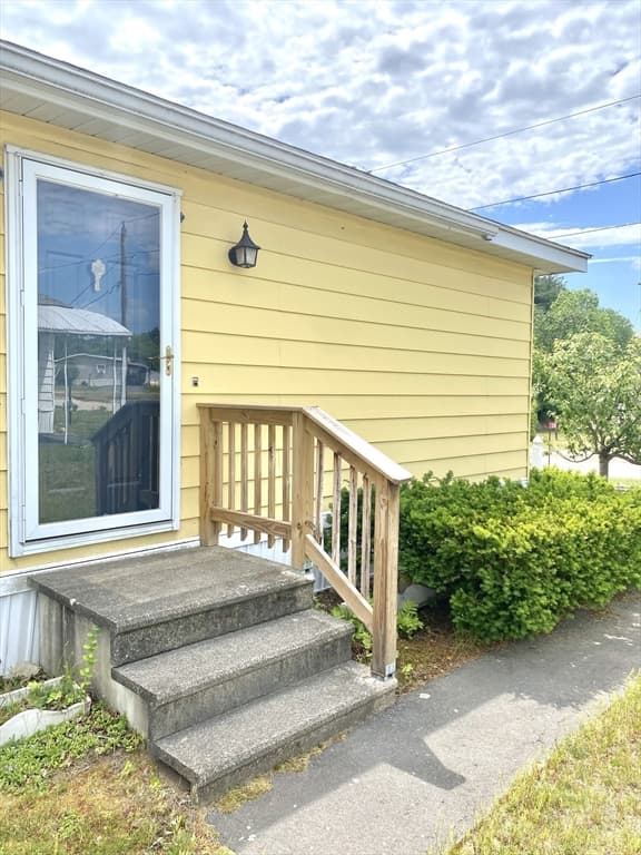 281 Chauncey Walker # 334, Belchertown MA 01007 photo 3