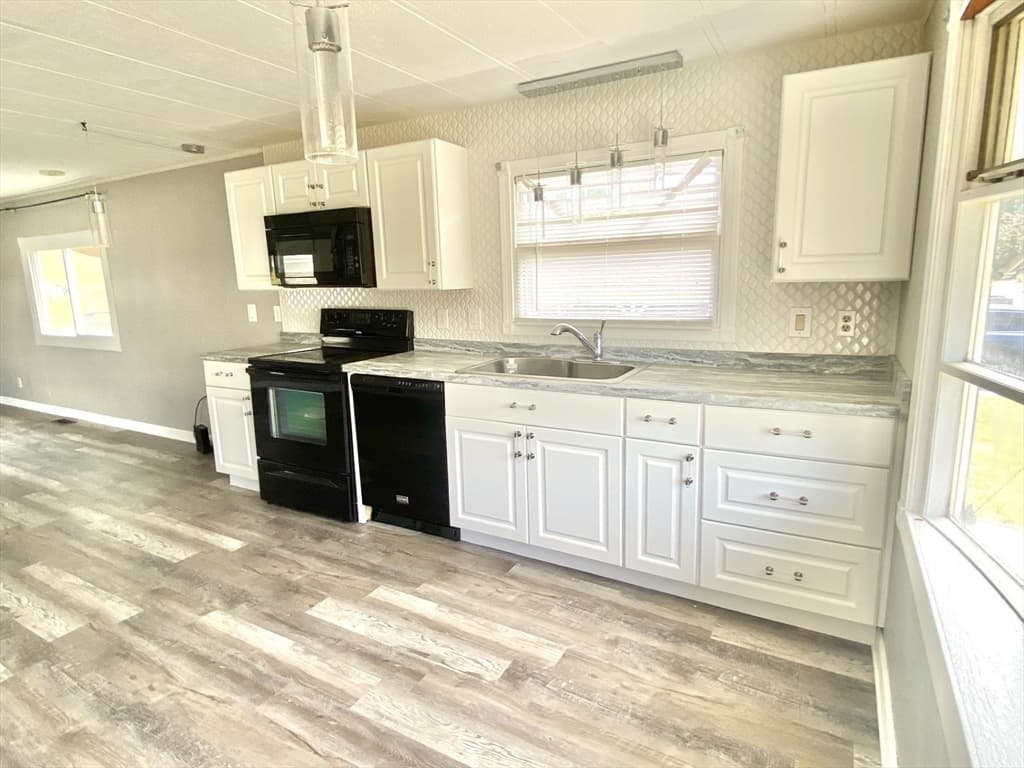 281 Chauncey Walker # 334, Belchertown MA 01007 photo 4