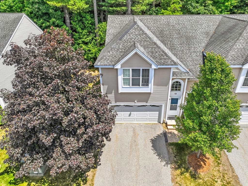 13 Knowlton Cir # 13, Upton MA 01568
