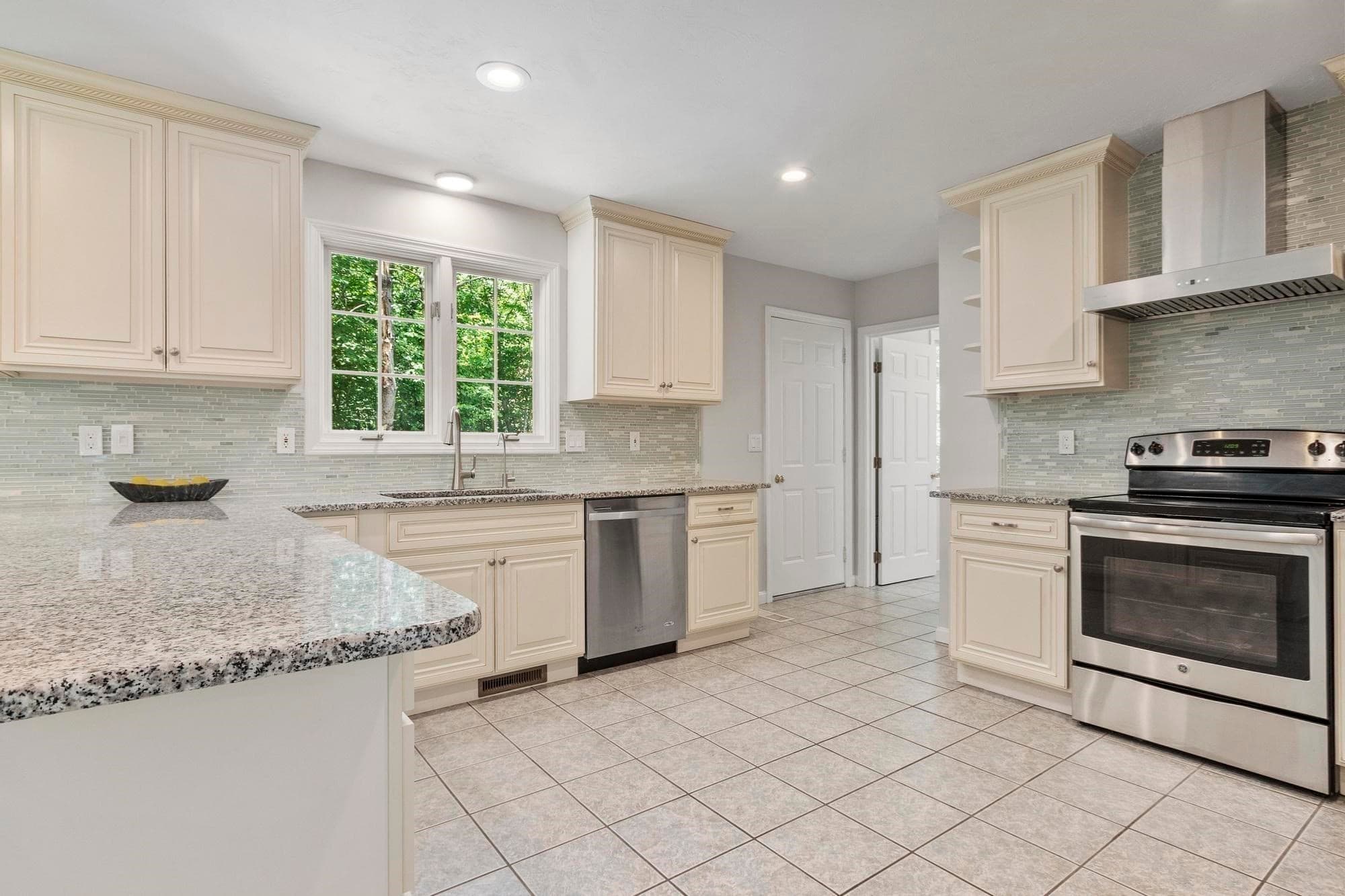Single Family Residence at 65 Whitney Ln, Boxborough MA 01719, Boxborough, photo 12 of 38