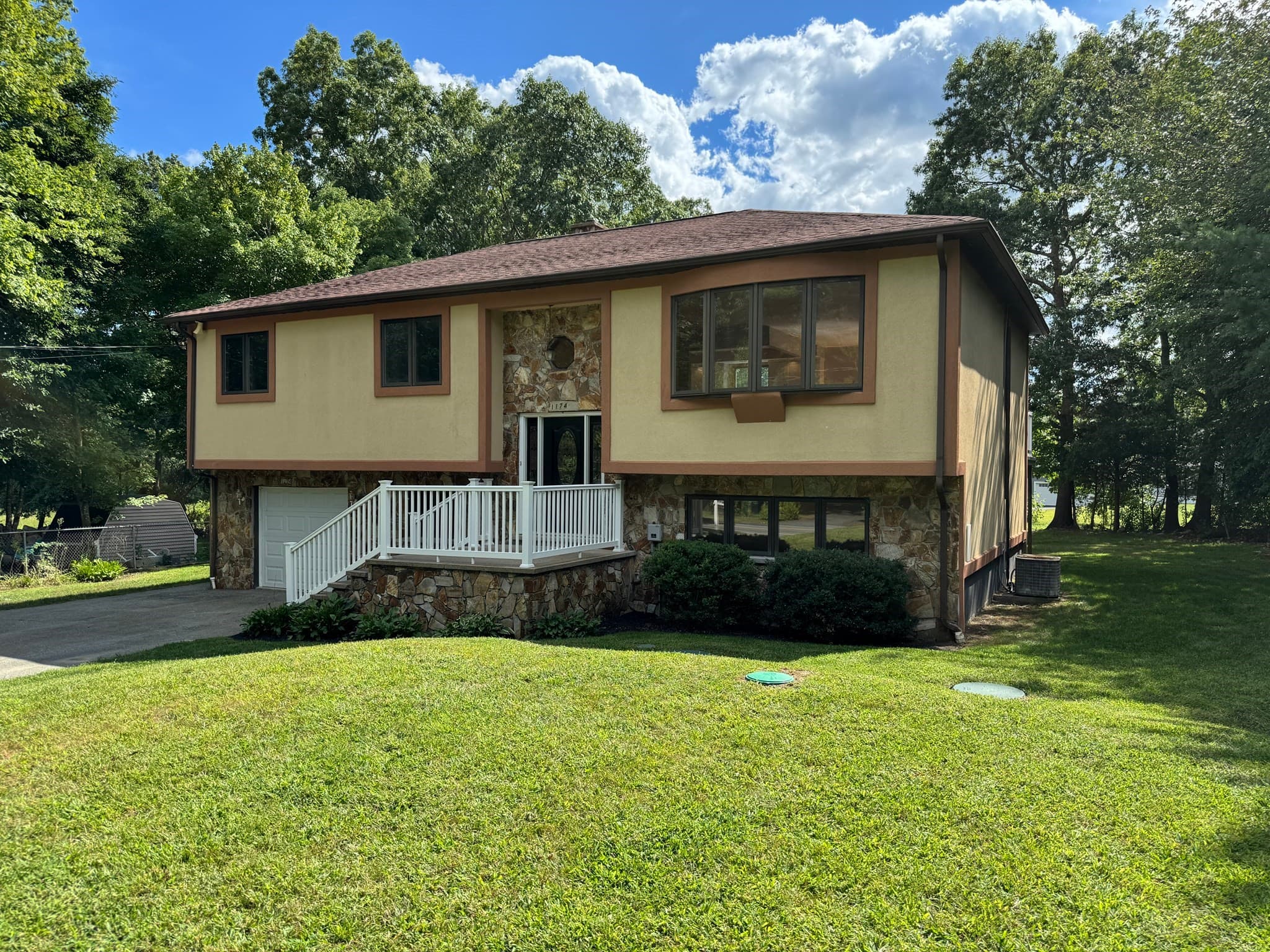 Single Family Residence at 1174 Old Fall River Rd, Dartmouth MA 02747, photo 2 of 41