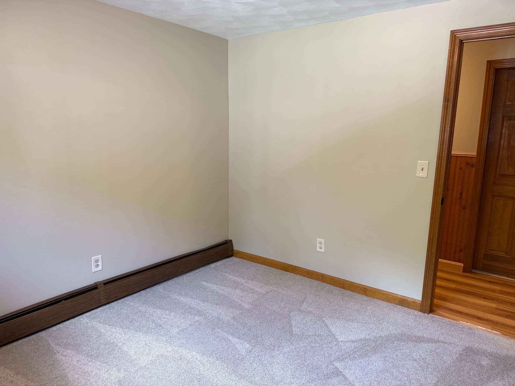 Single Family Residence at 1174 Old Fall River Rd, Dartmouth MA 02747, photo 28 of 41