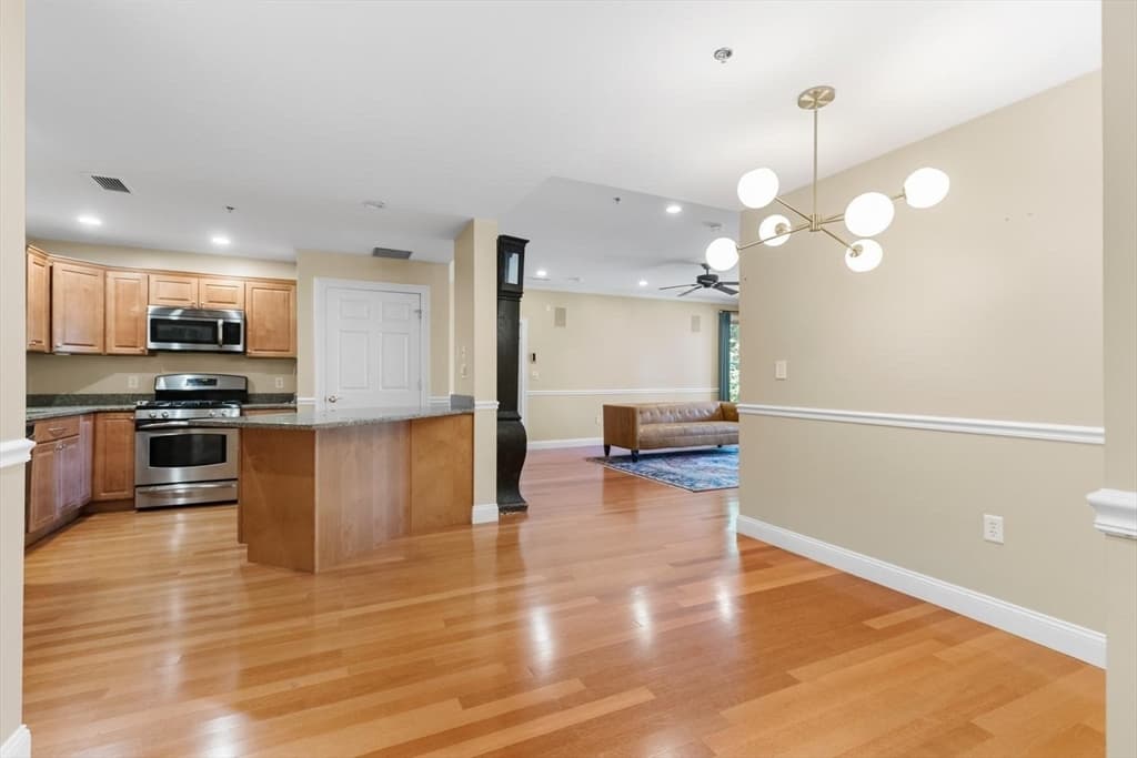106 Washington St # 23, Quincy MA 02169 photo 13