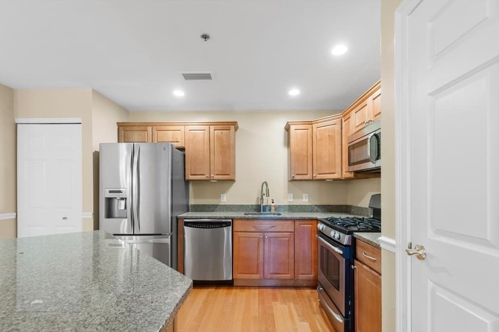 106 Washington St # 23, Quincy MA 02169 photo 20