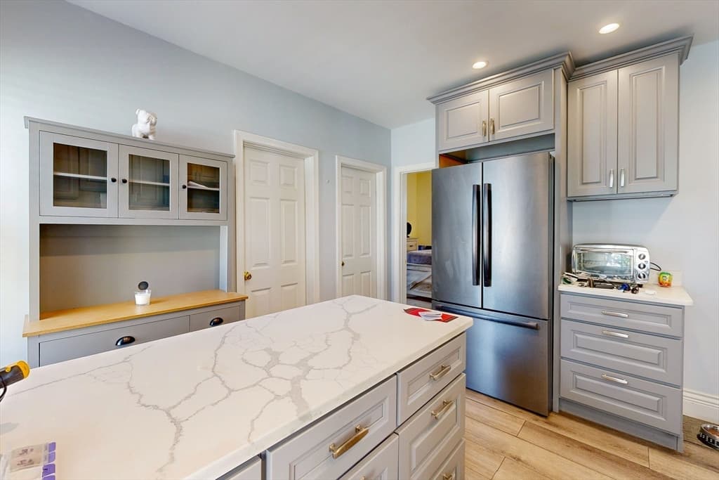14 Bayard St, Boston MA 02134 photo 6