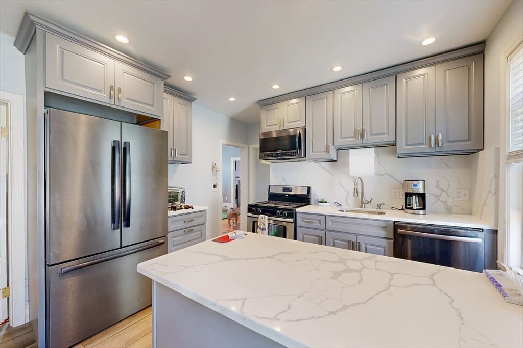 14 Bayard St, Boston MA 02134 photo 7