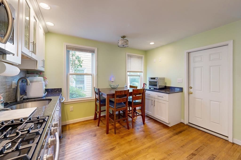 14 Bayard St, Boston MA 02134 photo 24