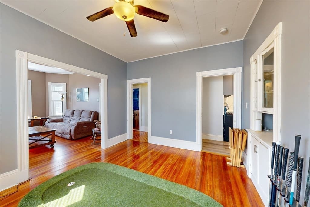 14 Bayard St, Boston MA 02134 photo 11