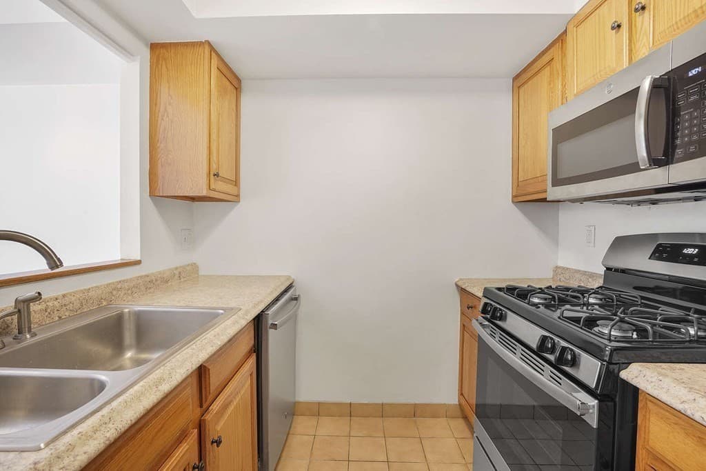 Condominium at 147 Kelton # 712, Boston MA 02134, photo 5 of 25