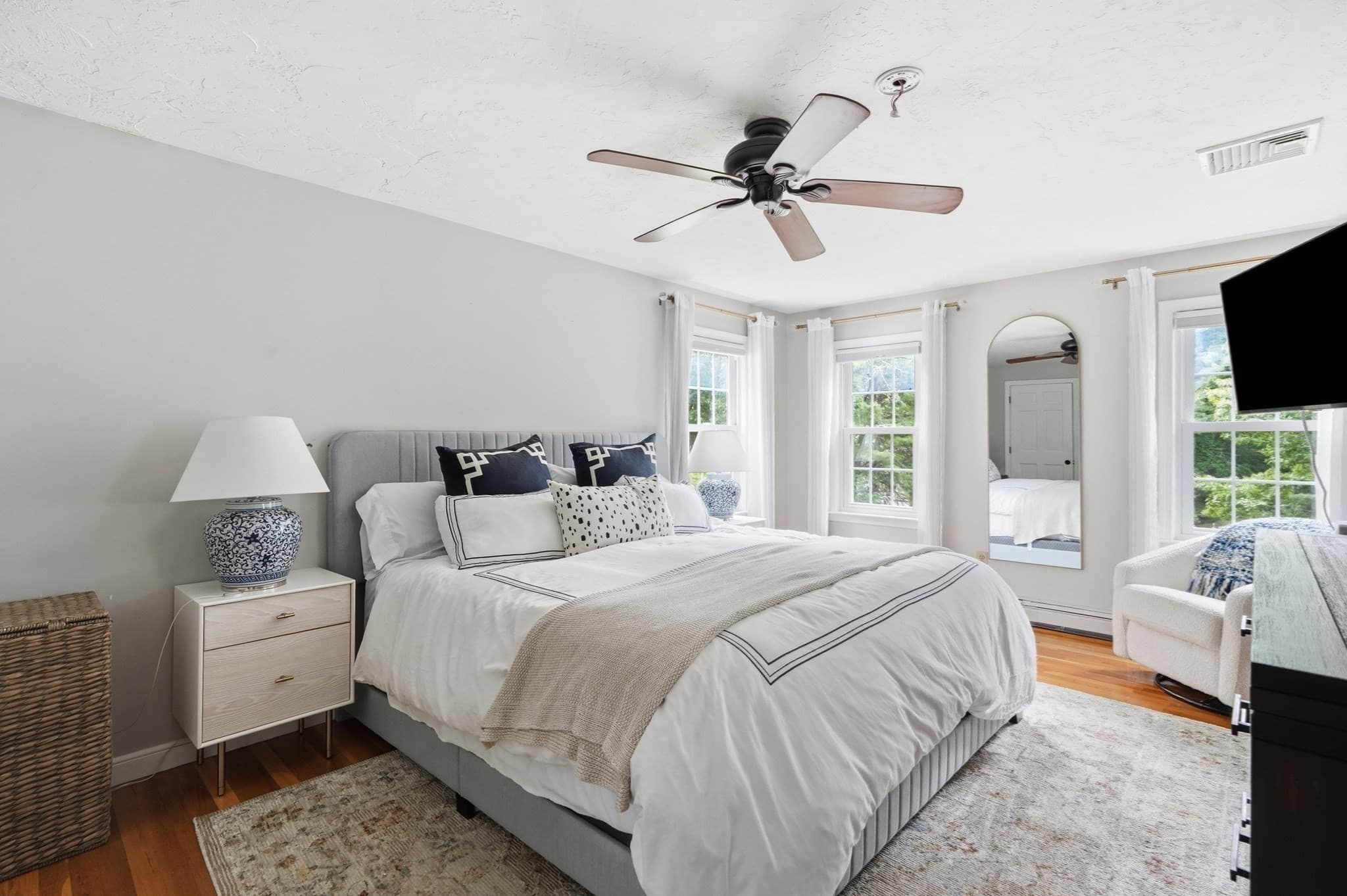 Single Family Residence at 17 Hammer Hook Dr, Hanover MA 02339, Hanover, photo 13 of 17