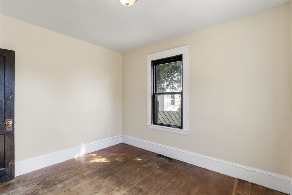 Multi Family at 23-25 Glenwood St, North Andover MA 01845, photo 26 of 35