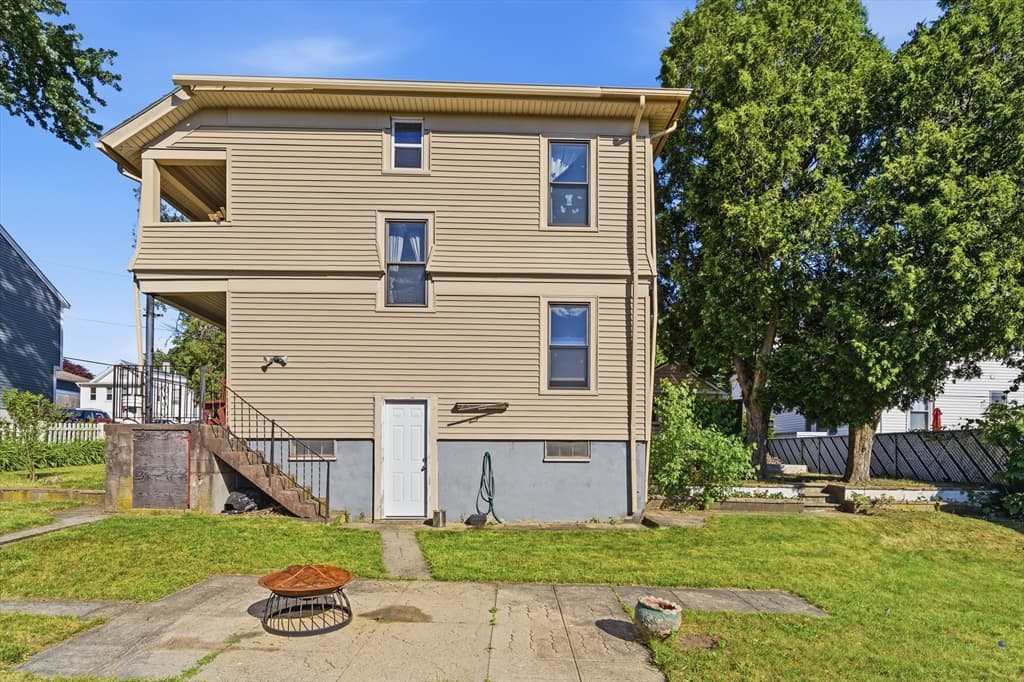 Multi Family at 23-25 Glenwood St, North Andover MA 01845, photo 33 of 35
