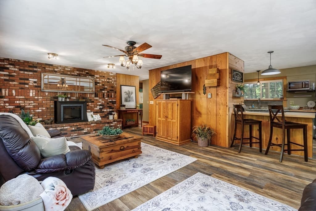 Single Family Residence at 17 Mayo Rd, Hubbardston MA 01452, Hubbardston, photo 18 of 42