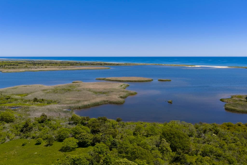 8 Snail Road, Chilmark MA 02535 photo 2
