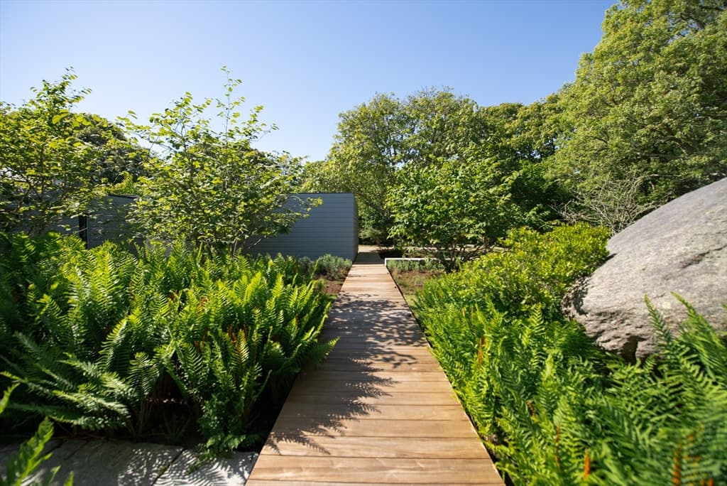 8 Snail Road, Chilmark MA 02535 photo 16