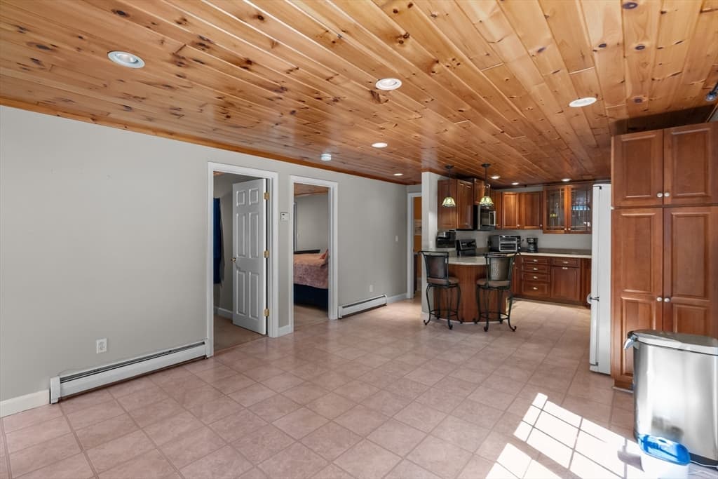 Single Family Residence at 12 Dakel Dr, Freetown MA 02702, Freetown, photo 10 of 41