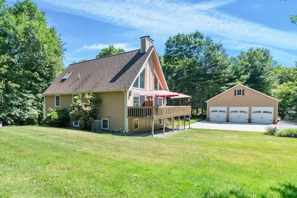 Single Family Residence at 12 Dakel Dr, Freetown MA 02702, Freetown, photo 33 of 41