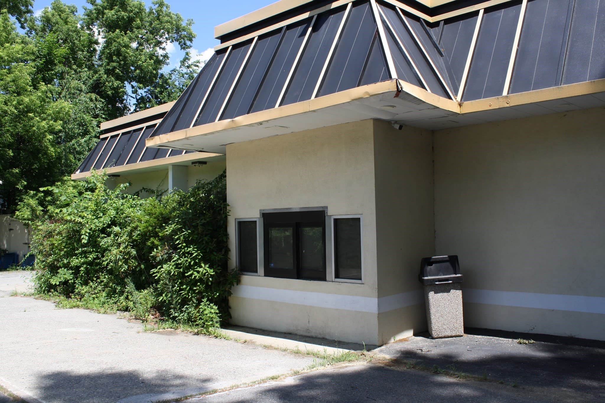 Commercial Sale at 174 Main St, Leominster MA 01453, photo 3 of 3