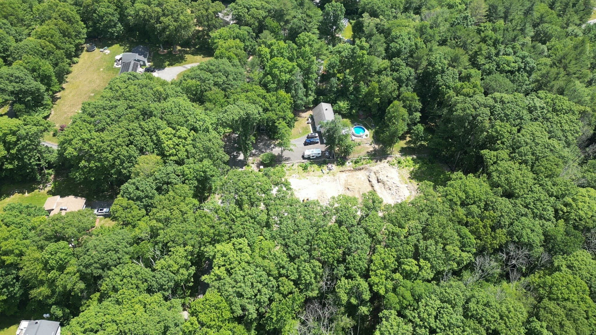Residential at 24 Conlin Rd, Oxford MA 01540, photo 6 of 14