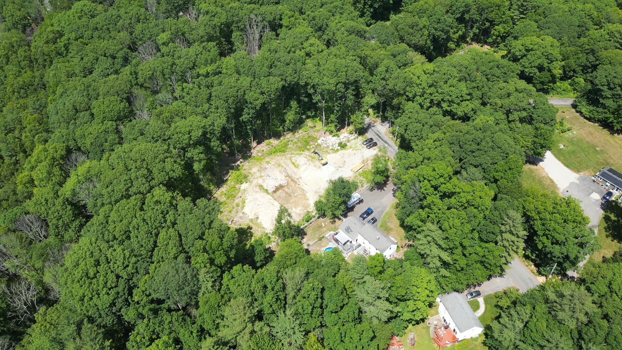 Residential at 24 Conlin Rd, Oxford MA 01540, photo 5 of 14