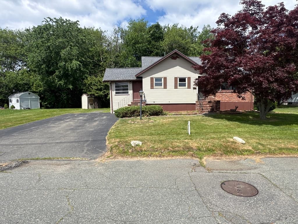 72 Kurland Ave, Brockton MA 02301