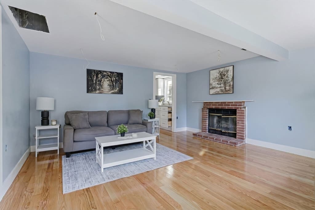 Single Family Residence at 1 Gertrude Rd, North Attleboro MA 02760, photo 6 of 24