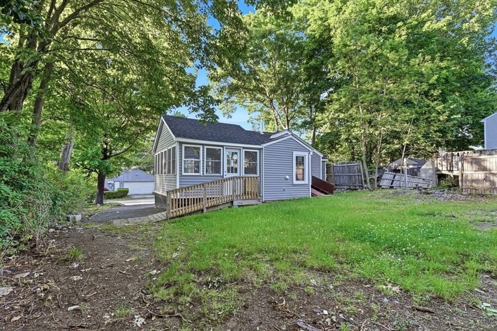 Single Family Residence at 1 Gertrude Rd, North Attleboro MA 02760, photo 20 of 24