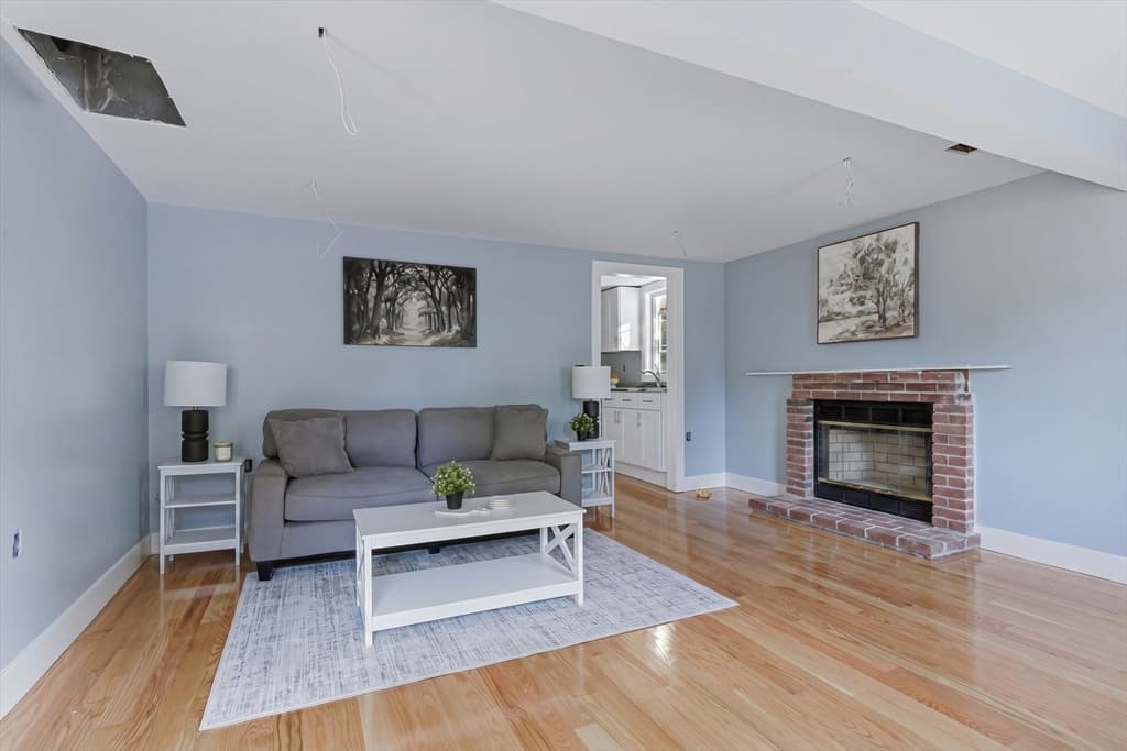 Single Family Residence at 1 Gertrude Rd, North Attleboro MA 02760, photo 8 of 24