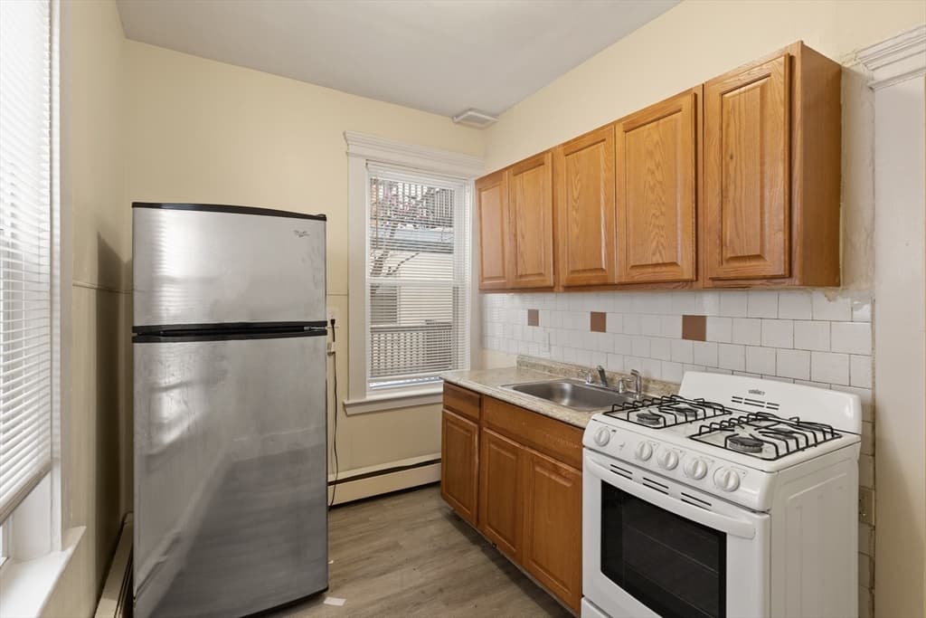 5+ Family - 5+ Units Up/Down at 63 Lynnway Portfolio, Lynn MA 01902, Lynn, photo 15 of 35