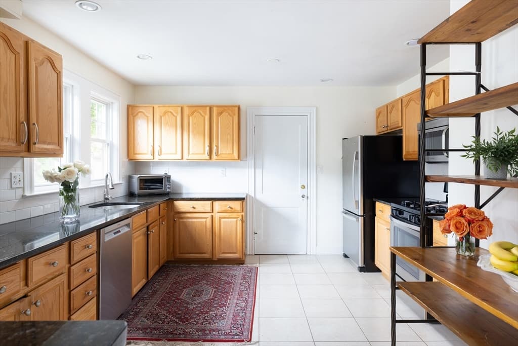 Condominium at 71 Withington Road # 71, Newton MA 02460, photo 2 of 13