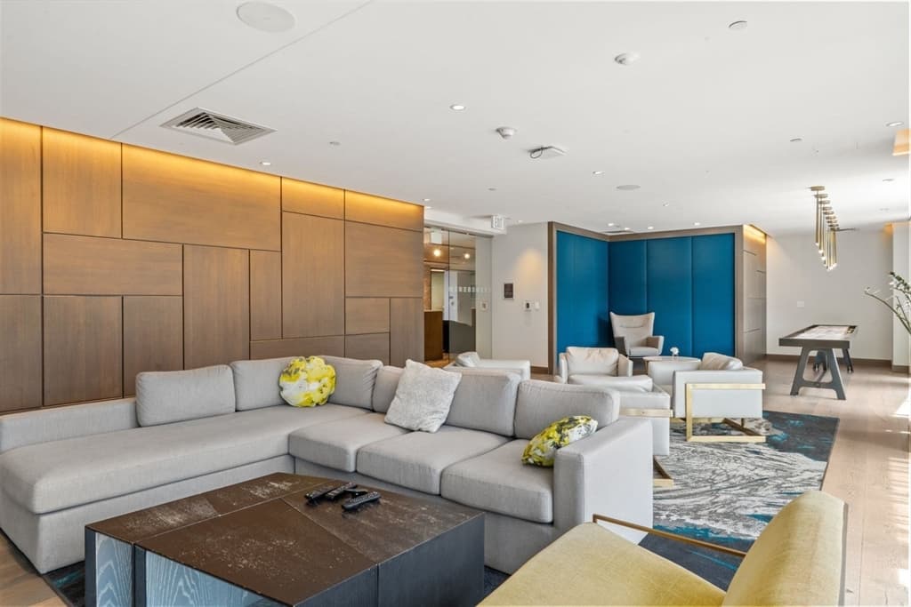 Condominium at 45 Lewis Street, Boston MA 02128, Boston, photo 13 of 25