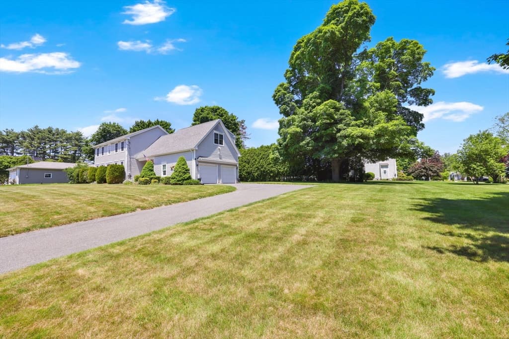 94 Meadowbrook Rd, East Longmeadow MA 01028 photo 2