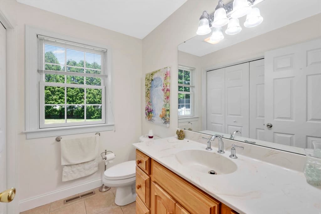 94 Meadowbrook Rd, East Longmeadow MA 01028 photo 5