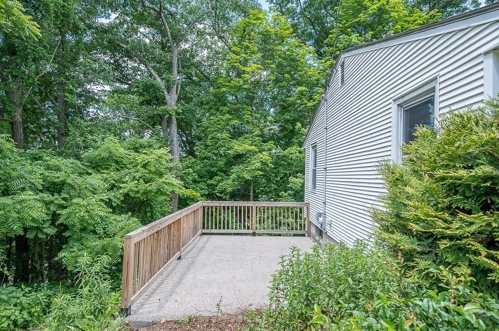 42 Iowa St, Worcester MA 01602 photo 33