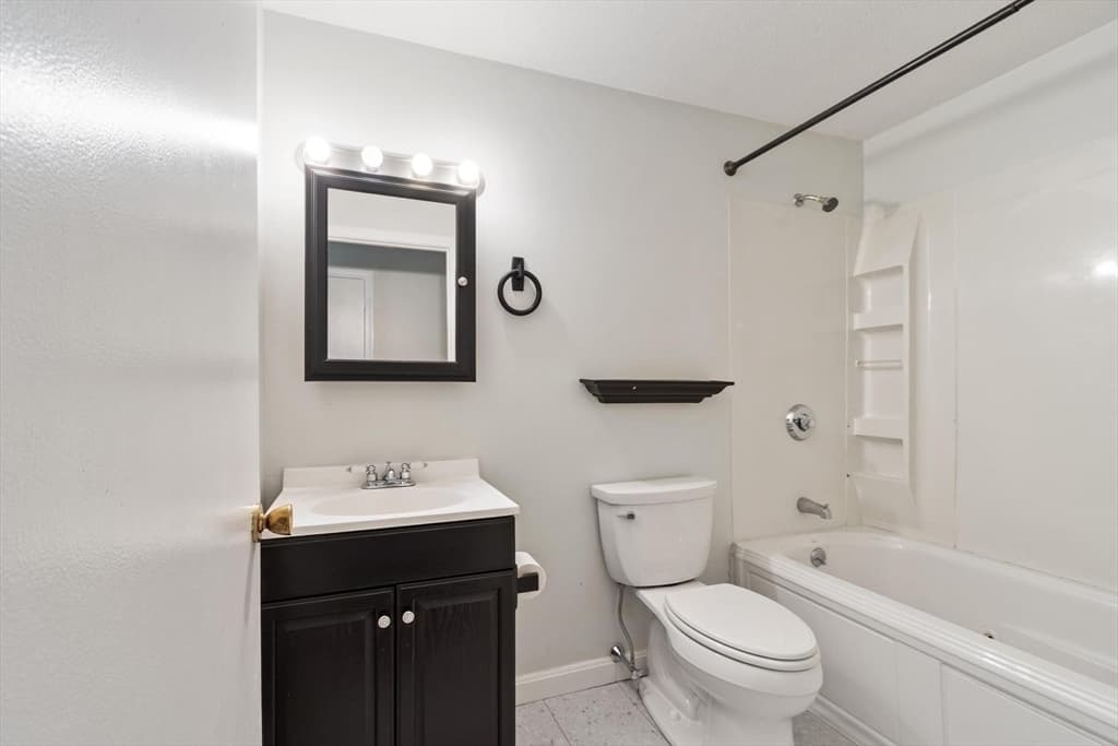 15 Wildwood # 19, Dracut MA 01826 photo 6