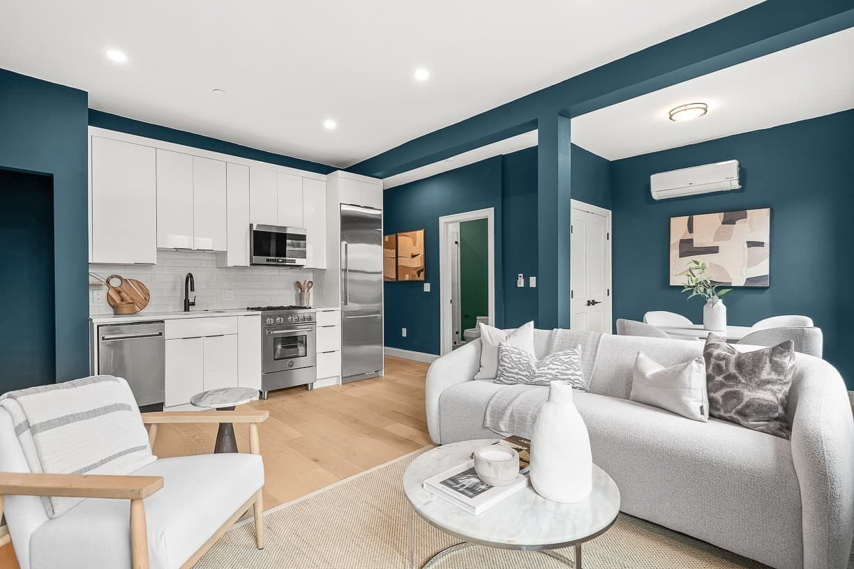 Condominium at 166 Salem St # 8, Boston MA 02113, photo 2 of 19