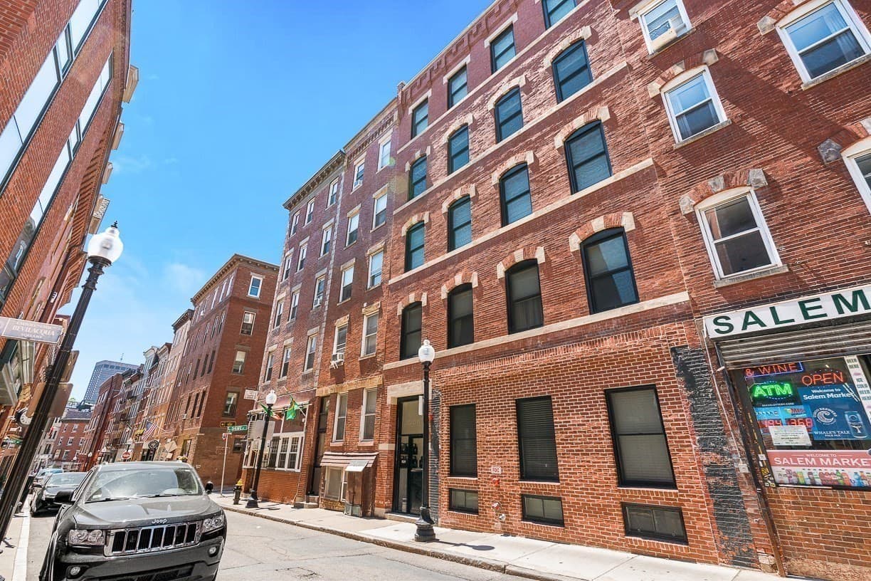 Condominium at 166 Salem St # 8, Boston MA 02113, photo 17 of 19
