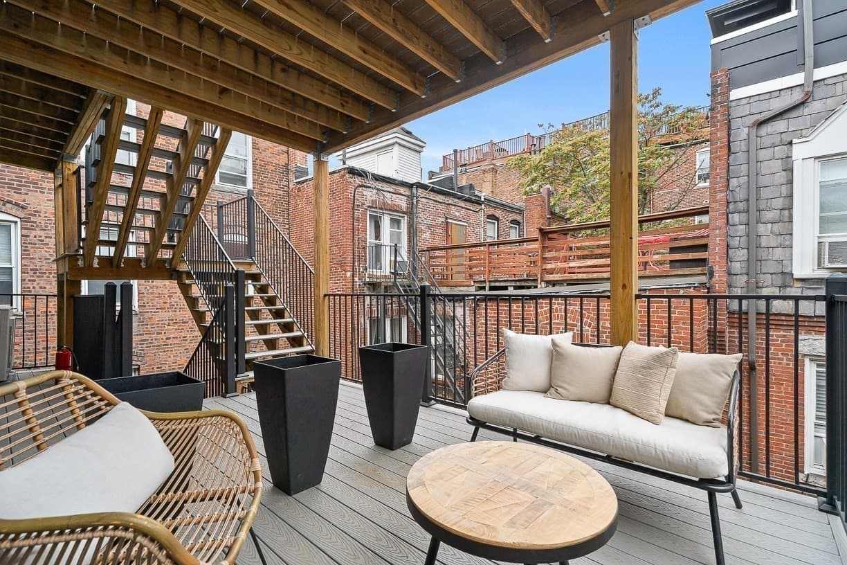 Condominium at 166 Salem St # 8, Boston MA 02113, photo 3 of 19