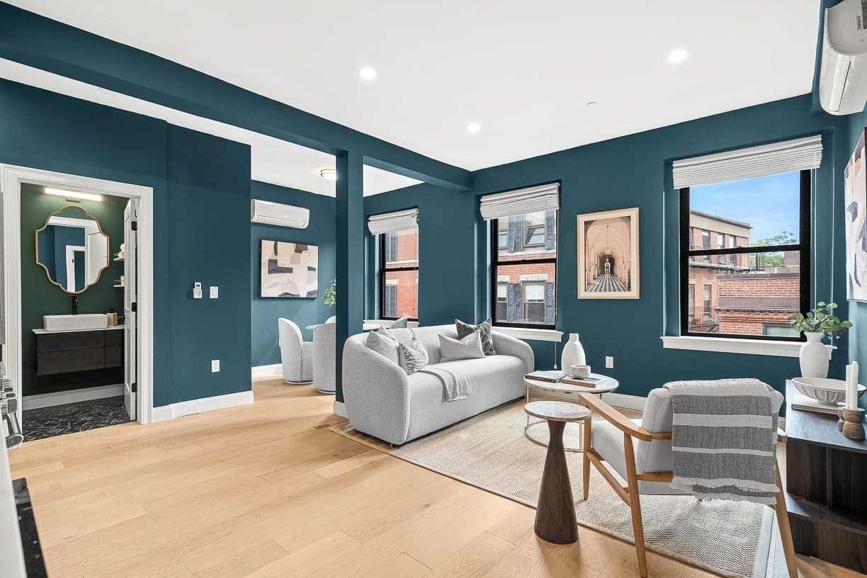 166 Salem St # 8, Boston MA 02113