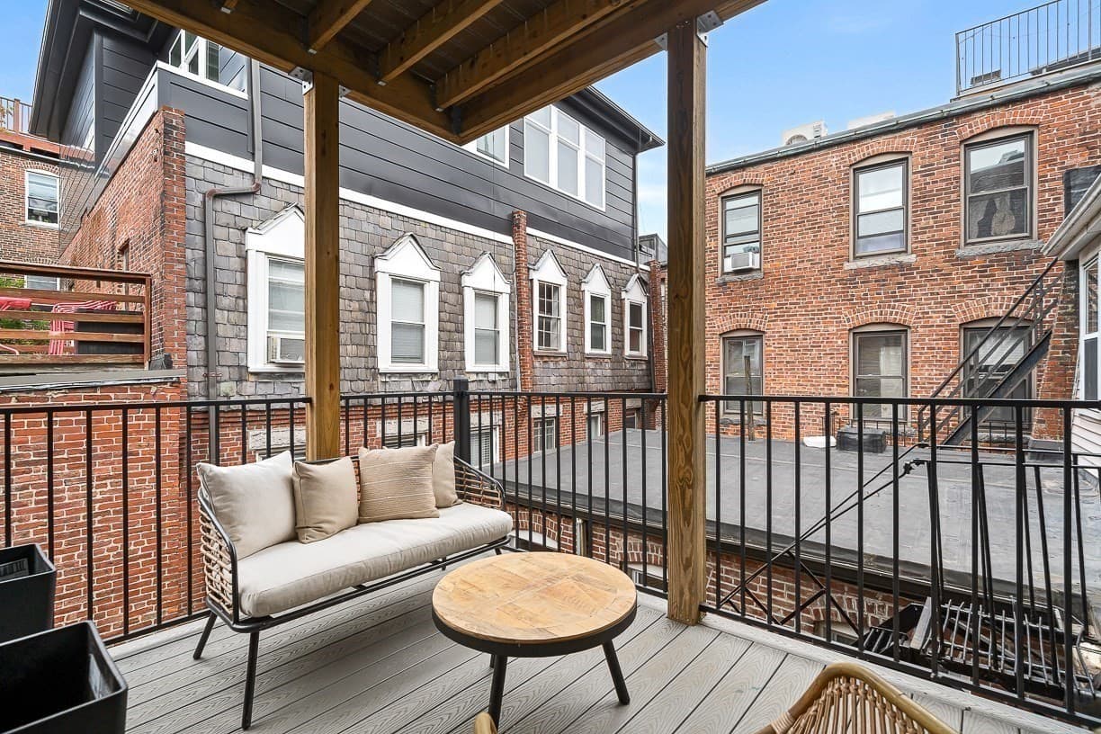 Condominium at 166 Salem St # 8, Boston MA 02113, photo 4 of 19