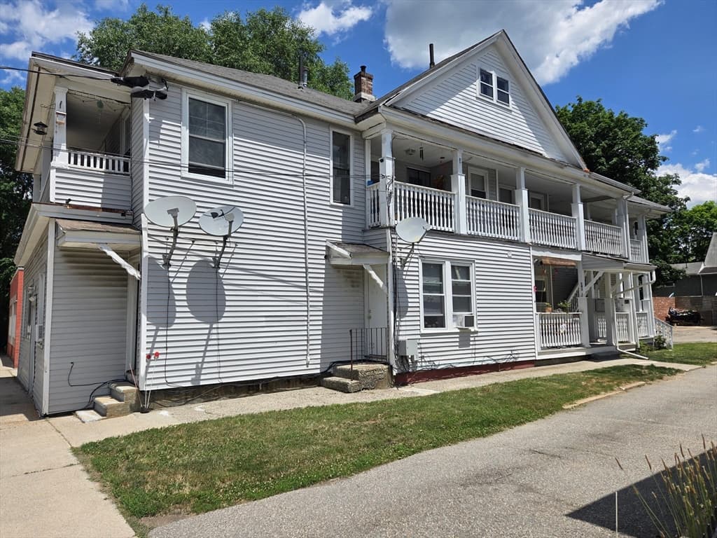141 Elm Street, Southbridge MA 01550 photo 2