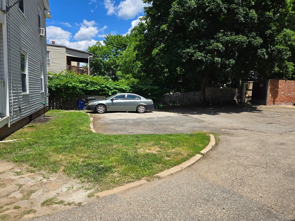 141 Elm Street, Southbridge MA 01550 photo 33