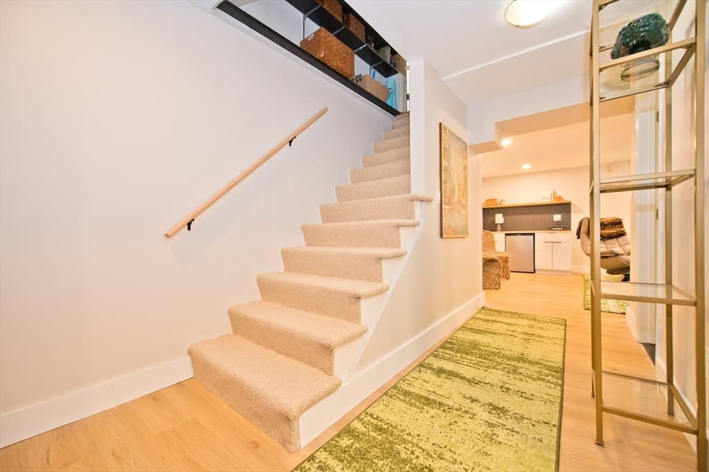 2 Family - 2 Units Up/Down at 16 Warren Ave, Newton MA 02465, Newton, photo 23 of 42