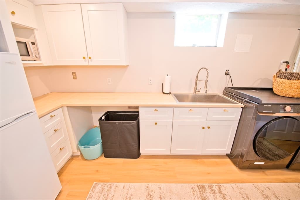 2 Family - 2 Units Up/Down at 16 Warren Ave, Newton MA 02465, Newton, photo 27 of 42