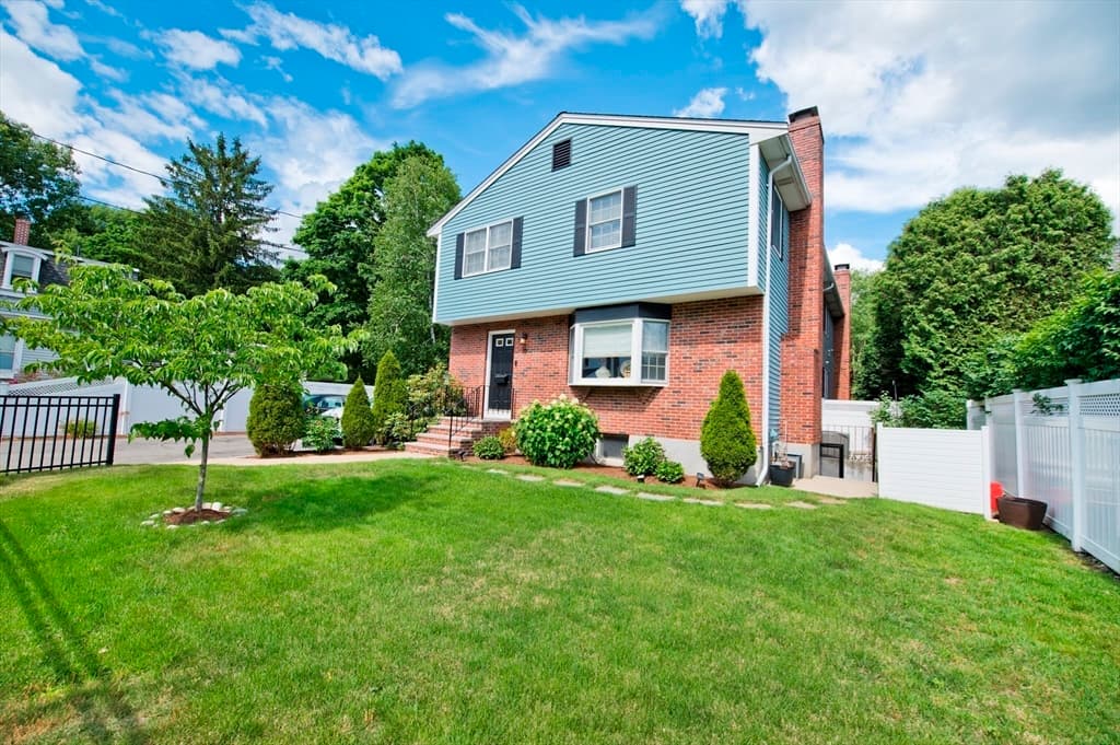 16 Warren Ave, Newton MA 02465